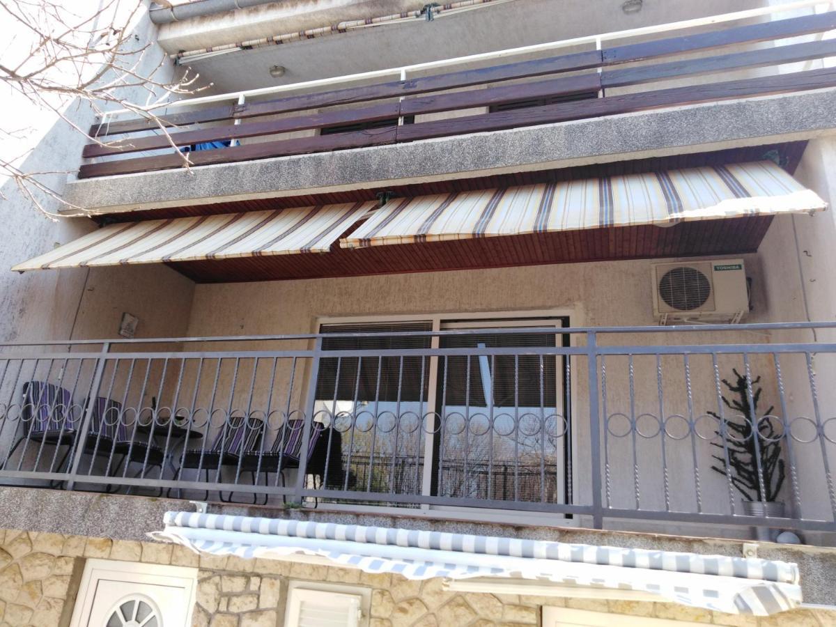 Apartman Mimi Klenovica Exterior foto
